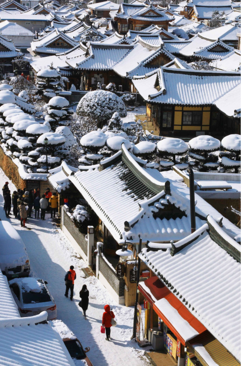 Snowy Hanok Village